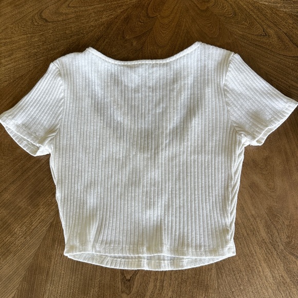 ZARA cutout v-neck top - Picture 3 of 3